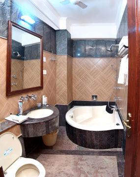 Suncourt Corporate 3* New Delhi