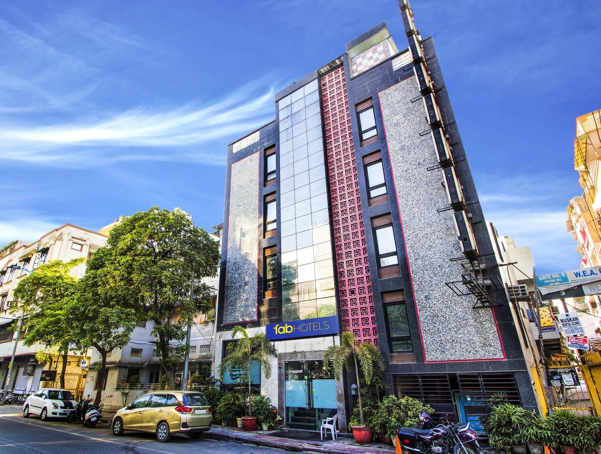 Hotel Suncourt Corporate New Delhi